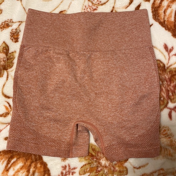 Pink - Picture 2 of 2